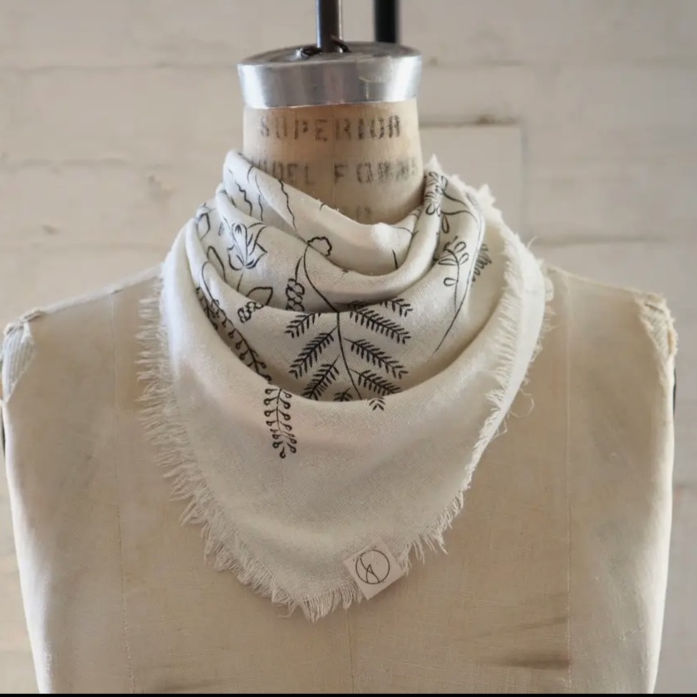 Cream Botanical Print Plant Dyed Bandana  NWT - Picture 3 of 4